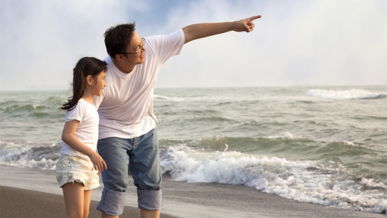 Lấy nghèo nuôi con trai, dùng giàu dạy con gái