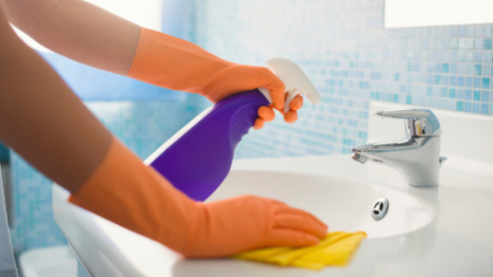 7 bathroom cleaning tips that don’t have to be scrubbing