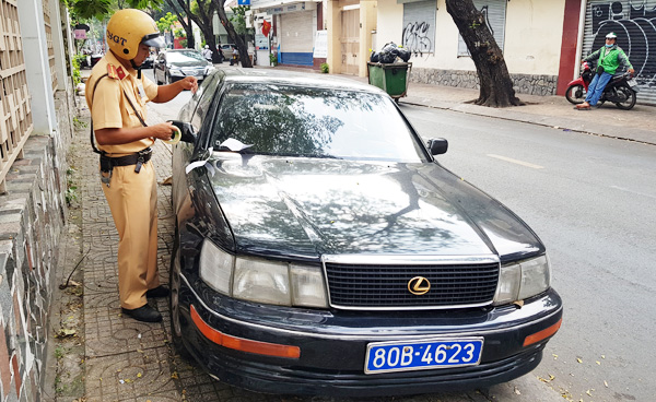 TP Hồ Chí Minh: Tạm giữ ô tô gắn biển số giả mạo xe của Báo Thanh tra