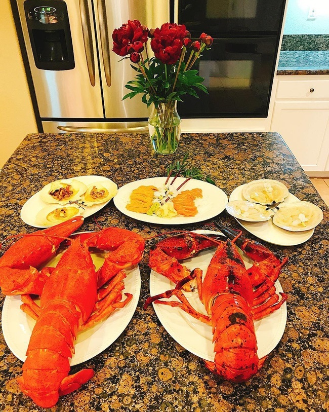 2 căn nhà sang trọng được thiết kế siêu ấn tượng, đẹp xuất sắc từng centimet, cực hợp với những ai yêu thích màu trắng tinh khôi