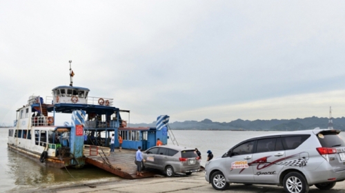Kinh nghiệm điều khiển ô tô lên xuống phà an toàn
