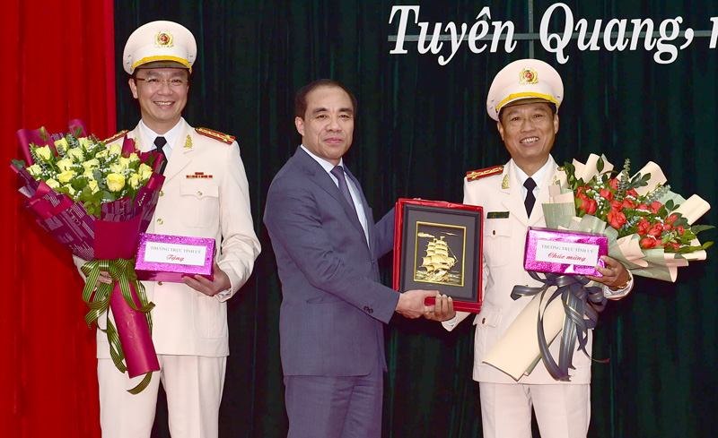 Đại tá Phạm Kim Đĩnh được bổ nhiệm làm Giám đốc Công an Tuyên Quang - Ảnh 2.