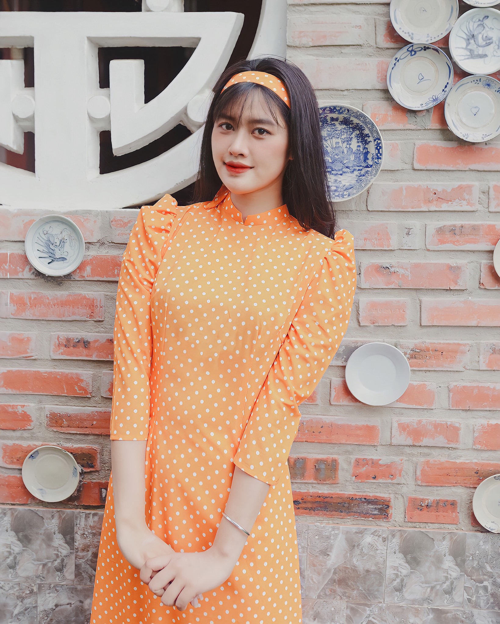 Màn lột xác “chấn động” của cô gái bị gọi là "mặt rắn": Sau 2 cuộc đại phẫu đỉnh cao, thay đổi đến mức chính bản thân không nhận ra mình - Ảnh 6. Màn lột xác “chấn động” của cô gái bị gọi là "mặt rắn": Sau 2 cuộc đại phẫu đỉnh cao, thay đổi đến mức chính bản thân không nhận ra mình - Ảnh 6.