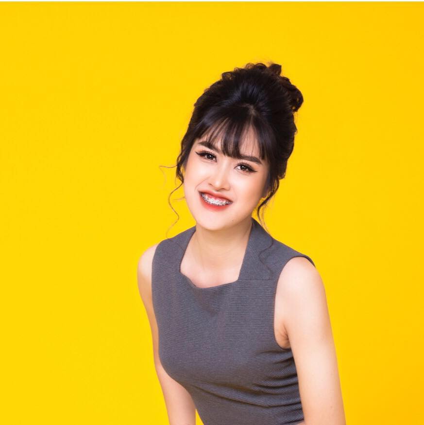 Màn lột xác “chấn động” của cô gái bị gọi là