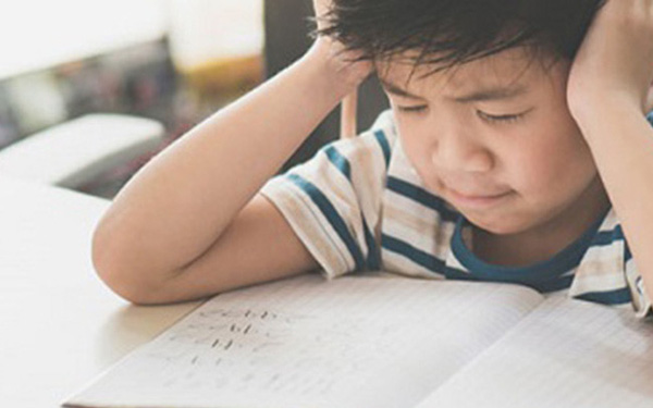 Bài toán tiểu học 'dễ như ăn kẹo' mà khiến dân tình chia hai phe, tranh cãi 3 ngày không hồi kết