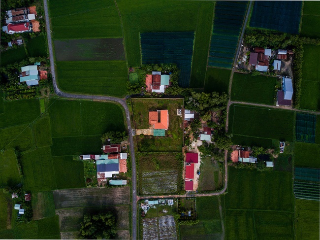 Chán nhà tầng, vợ chồng Việt xây nhà 2.000m2 như nhà địa chủ-5