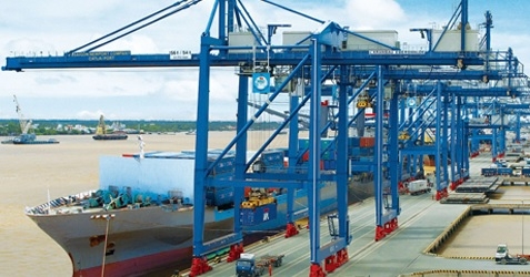 Port backlogs force alternative actions