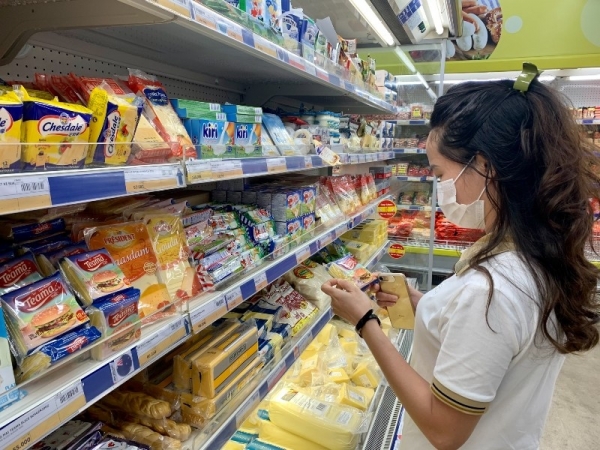 Vietnamese consumers slow to regain confidence in spending