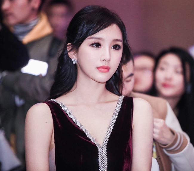 ve dep goi cam cua co dao hong kong tung bi to