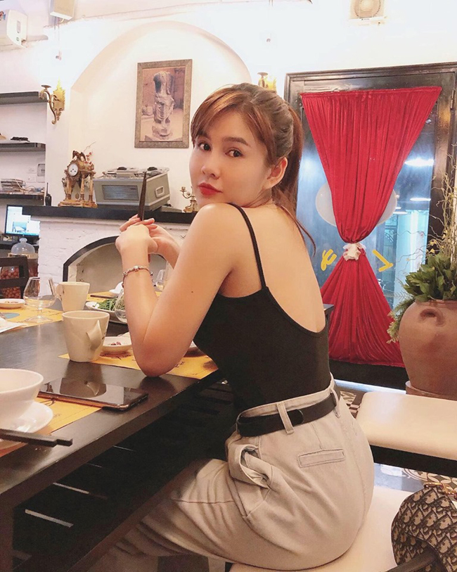 cuoc song dang mo uoc cua co gai nong bong lam