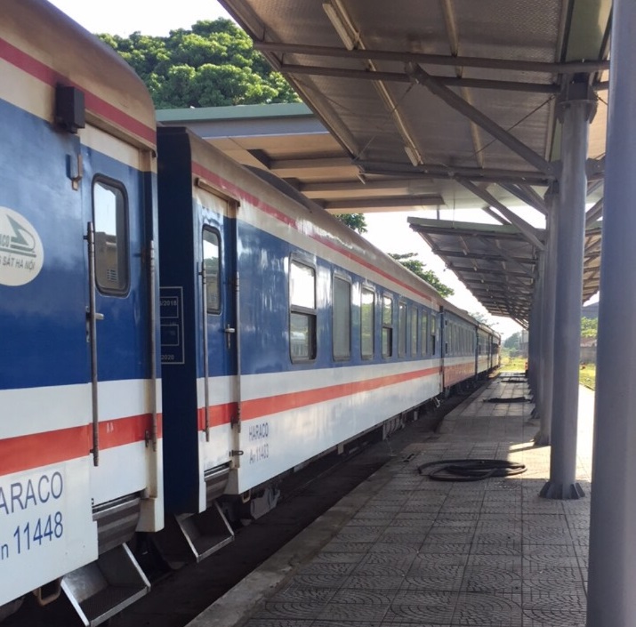 giai cuu 2 co gai 15 tuoi tren chuyen tau dem: bi an chi gai ten my hinh anh 1