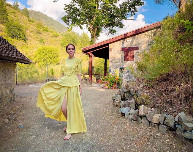 den mon con mat voi net hap dan cua 2