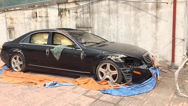 Siêu môtô Ducati hơn nửa tỷ bị bỏ xó ở Hà Nội