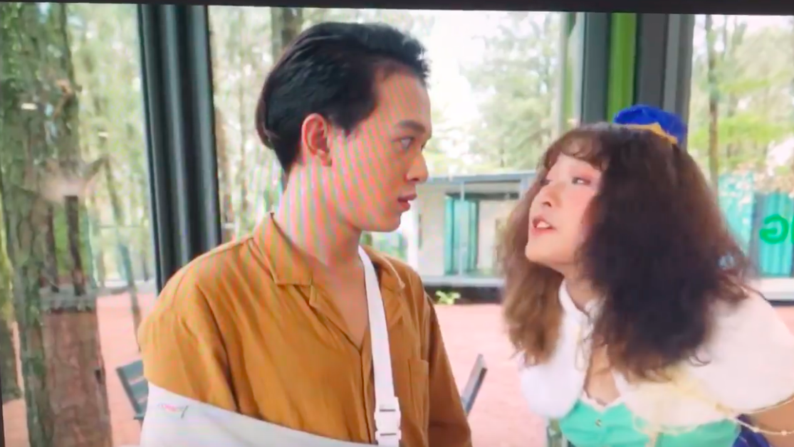 'Về nhà đi con ngoại truyện', Thư ngoại tình, Huệ yêu Quốc cuồng nhiệt