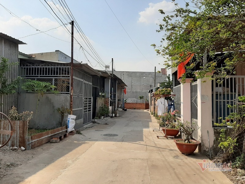 Cô gái về từ Hàn Quốc, cách ly tiếp 2 người thân, phun khử trùng nhà