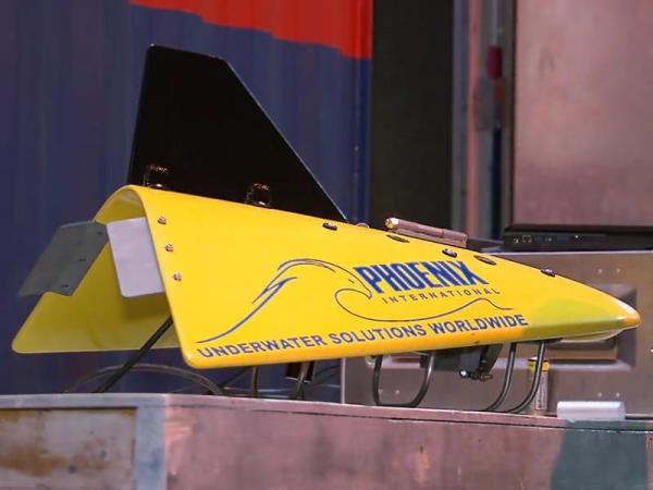 Vụ MH370 biến mất một cách đầy bí ẩn có thể được coi là một thất bại lớn của công nghệ, song cũng thật trớ trêu chỉ có các thiết bị công nghệ cao mới có thể tìm ra chuyến bay xấu số này.