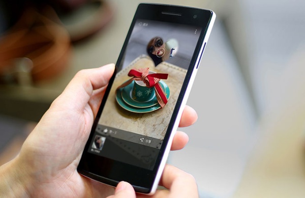 OPPO ra smartphone R6007, chip Snapdragon 400, màn 4.7 inch độ phân giải 720p, camera sau 8MP