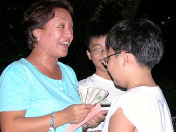 Bạn có muốn con mình trở thành Mark Zuckerberg tiếp theo? Hãy cùng lắng nghe 12 lời khuyên của nhà đầu tư mạo hiểm Charles Tips – những lời khuyên nhận được sự tán thưởng từ CEO của Zynga và Wavii.