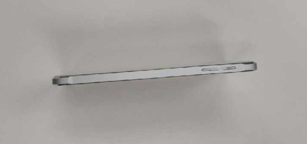 Samsung Galaxy Alpha kim loại