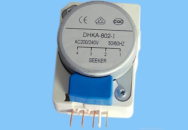 Cơ chế hoạt động của tủ lạnh tương đối đơn giản, song các bộ phận trên tủ rất dễ gặp trục trặc. Bạn phải làm gì khi nhận thấy tủ lạnh không đạt nhiệt độ đúng mức? Cơ chế hoạt động của tủ lạnh tương đối đơn giản, song các bộ phận trên tủ rất dễ gặp trục trặc. Bạn phải làm gì khi nhận thấy tủ lạnh không đạt nhiệt độ đúng mức?