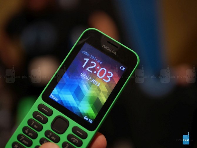 Trong khuôn khổ sự kiện CES 2015, Microsoft bất ngờ ra mắt một chiếc điện thoại