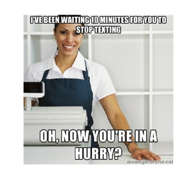 10 tình huống bạn nên để điện thoại trong túi xách