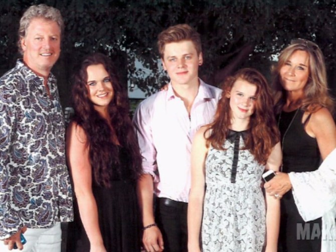 Cuộc đời của Angela Ahrendts, nữ giám đốc được trả lương cao nhất năm 2014