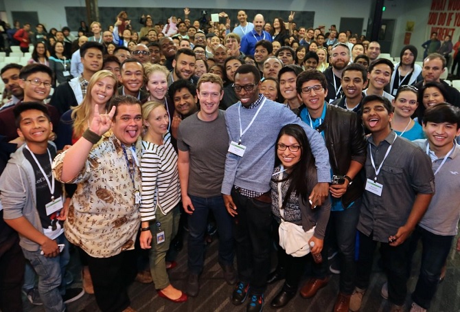 Những khoảnh khắc tuyệt đẹp trong cuộc đời của CEO Facebook