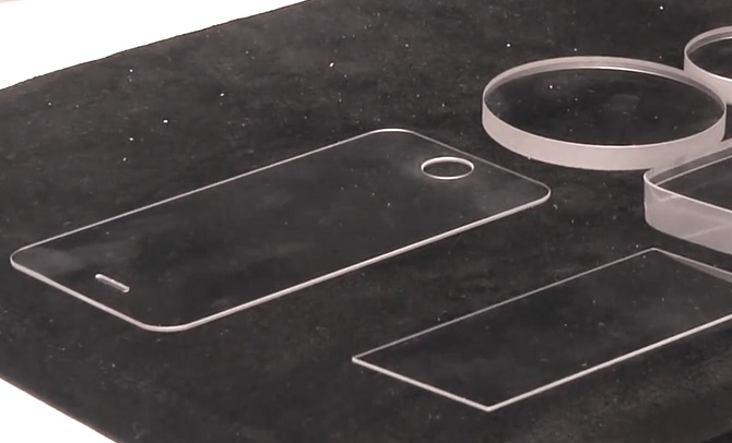 Kế hoạch nâng cấp kính bảo vệ cho iPhone trở thành sapphire tưởng chừng đã kết thúc sau khi đối tác GT Advanced Technologies của Apple phá sản, song thực tế là công ty của Tim Cook vẫn quyết tâm theo đuổi công nghệ này.
