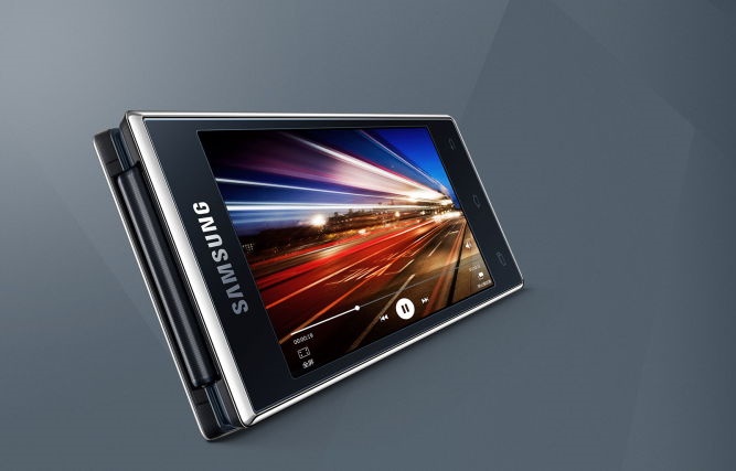 Samsung chính thức nâng tầm Android nắp gập lên một tầm cao mới với chiếc SM-G9198 được trang bị vi xử lý Snapdragon 808 và 2GB RAM.