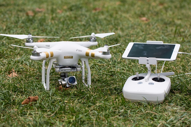 Ngay trước kỳ nghỉ lễ có thể khiến số lượng drone tăng vọt,ỹsắpyêucầungườidânđăngkýdronemớ<strong>hạng hai pháp</strong> Sở Giao thông Mỹ sẽ buộc người dân phải đăng ký tất cả những chiếc drone sẽ mua.