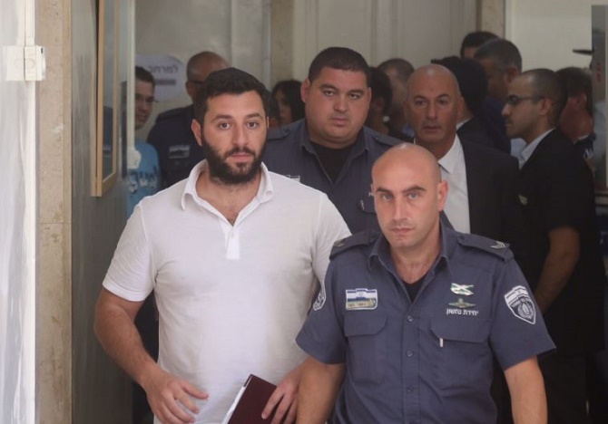 Một năm rưỡi sau khi thảm họa bảo mật Heartbleed được phát hiện, các hacker lợi dụng lỗ hổng này để tấn công vào JP Morgan và 7 ngân hàng lớn khác mới bị đưa ra tòa xét xử.