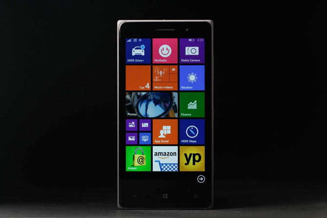 Trong một bài viết mới, trang công nghệ Digital Trends đưa ra quan điểm rằng bạn tuyệt đối không nên cân nhắc mua một chiếc smartphone chạy Windows vào thời điểm hiện tại.