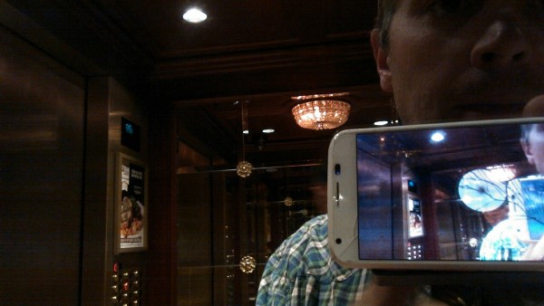 màn hình smartphone vỡ iPhone Galaxy moto x