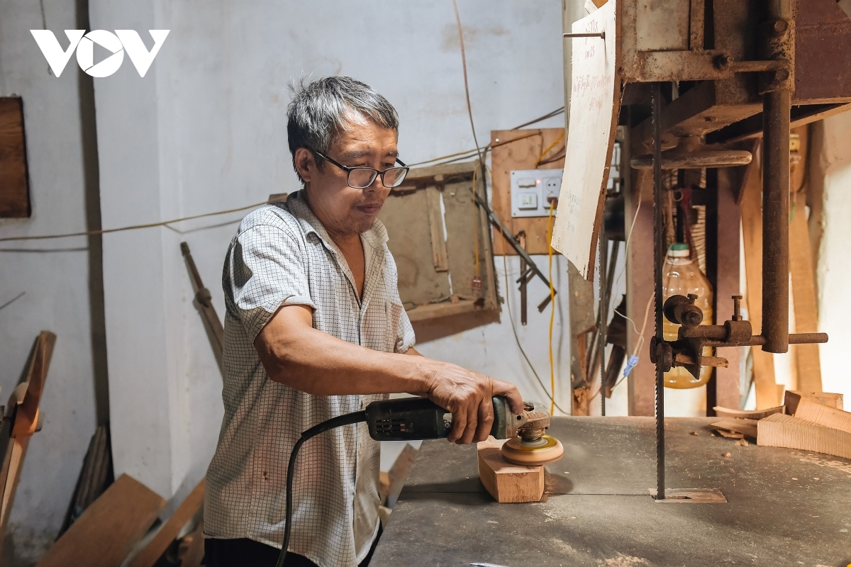 His family are usually at their busiest during the Mid-Autumn Festival, which falls on the 15th day of the eighth lunar month each year.