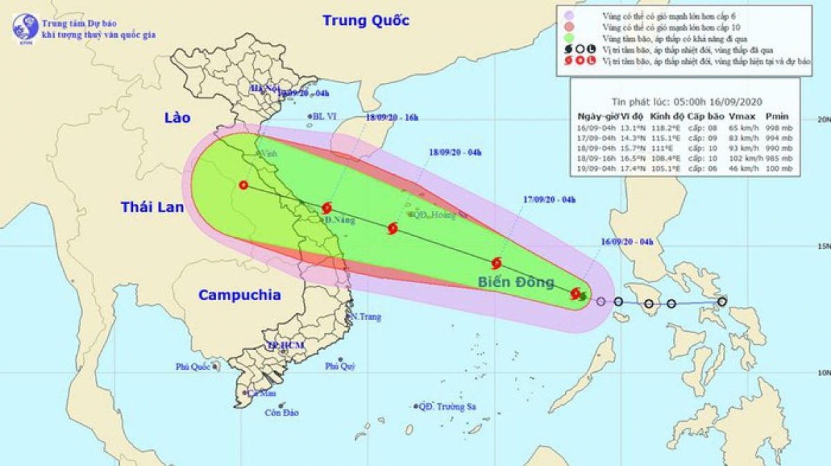 The storm, the fifth of its kind in the East Sea, is moving toward the central coast of Vietnam. (Photo: NCHM)