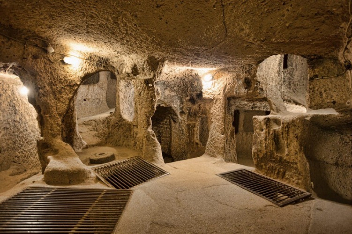 Cu Chi Tunnels (Photo:  Pakhnyushchyy)