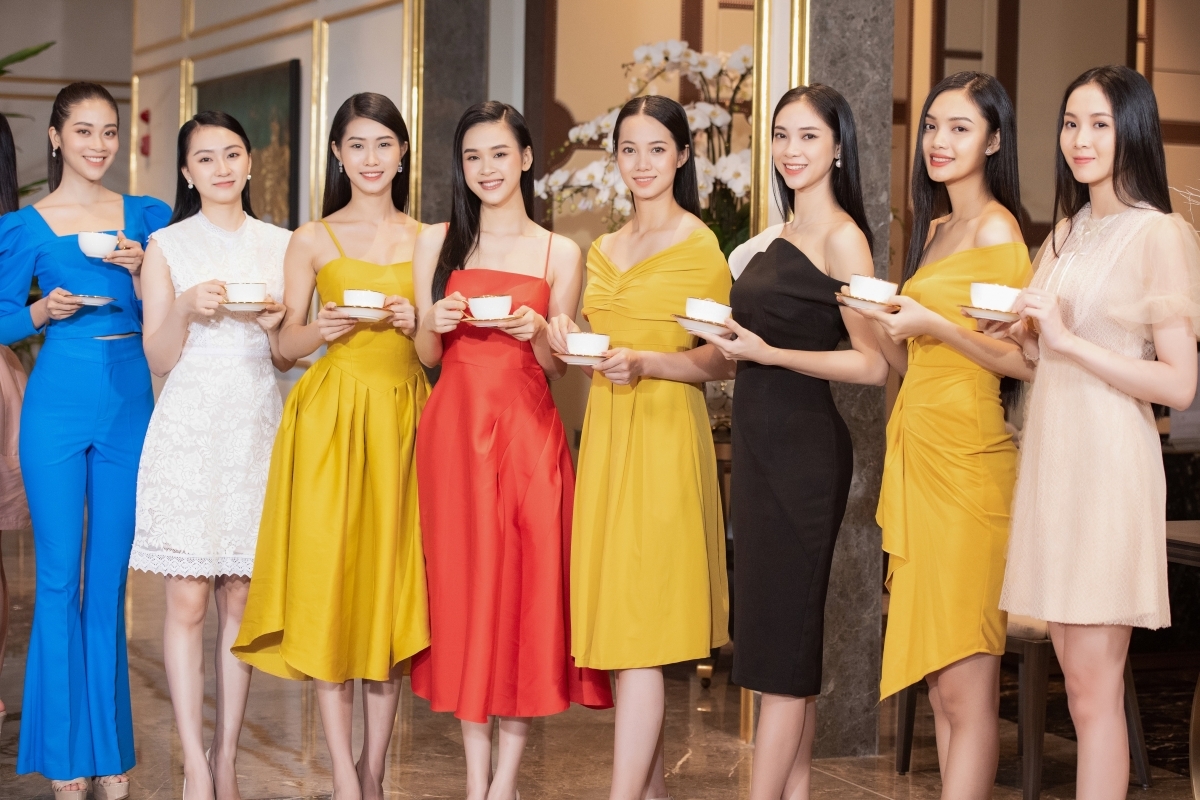 The Top 35 finalists have progressed from the semi-final night which was held in Hanoi last week. They are currently preparing for the Beauty with a Purpose segment which will be their first challenge during the final round of the Miss Vietnam 2020 pageant.