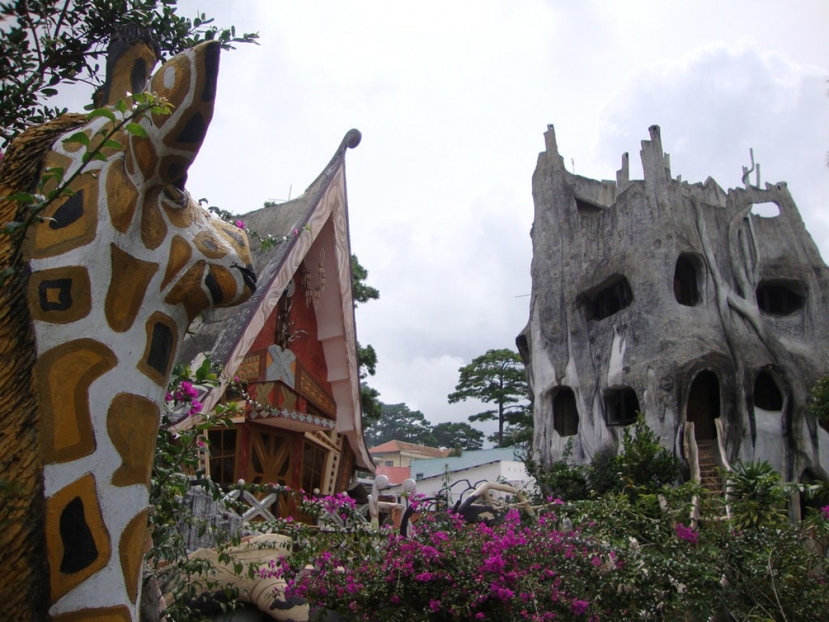 Crazy House in Da Lat partially features innovative architecture whilst also providing a psychedelic experience for visitors. Home to tight stairways and steep drops, visitors should keep a clear mind throughout their visit for their own safety.