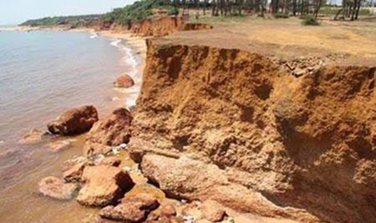 Vietnamese coastline is increasingly exposed to natural disasters