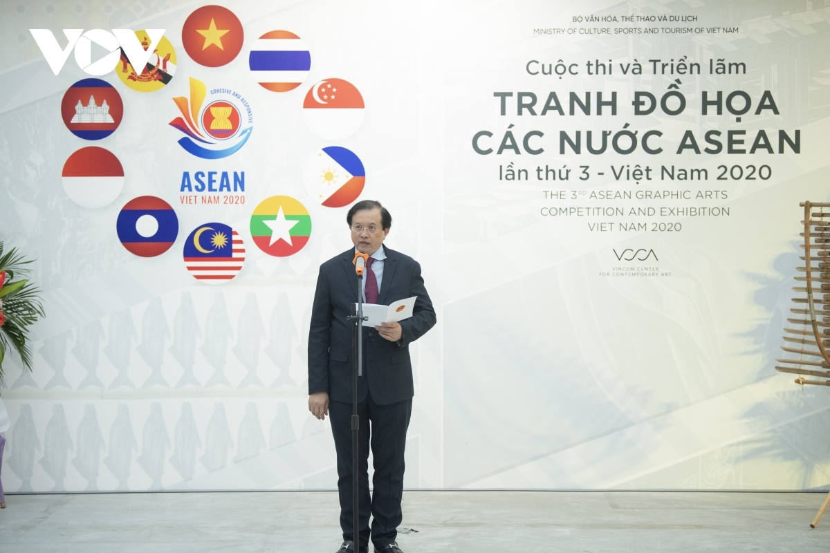 Deputy Minister Dong said the Ministry of Culture, Sports and Tourism worked in co-ordination with embassies of other ASEAN member states based in Vietnam to organise the event. Indeed, the aim of the occasion is to strengthen solidarity and mutual understanding among various ASEAN states, especially with this year seeing the country take on the role of ASEAN Chair.