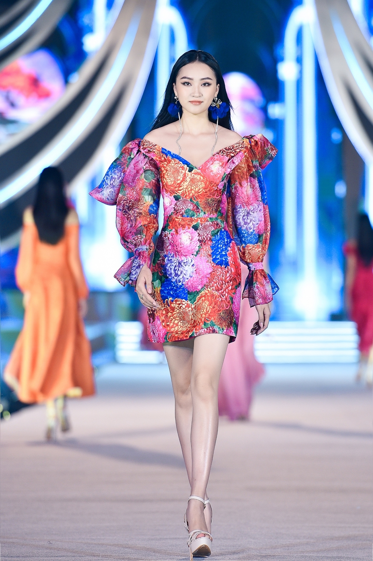 Each of the 35 finalists put on an outstanding performance as they model the fashion collection.