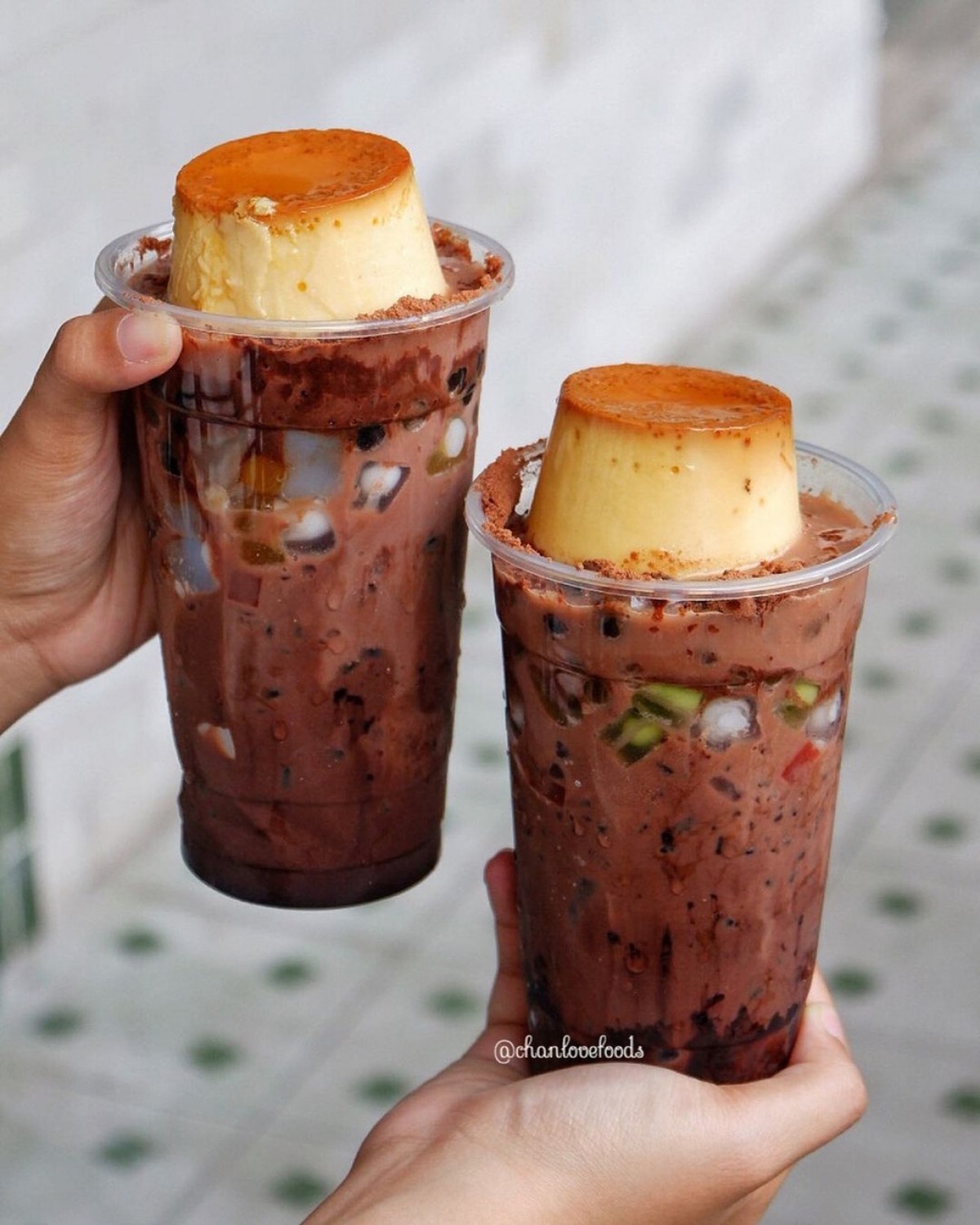 The price is an average cup costs is between VND20,000 and VND40,000, equal to between US$0.86 and US$1.73. (Photo: chanlovefoods)