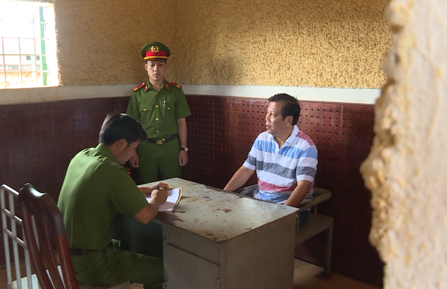 Hé lộ “tảng băng chìm” trong kinh doanh, sản xuất xăng giả - Ảnh 3.