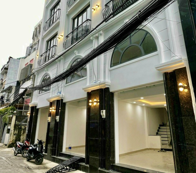 Dịch vụ cho thuê nhà trọ ở TP Hồ Chí Minh lao đao vì dịch bệnh, hết thời “hốt bạc” - Ảnh 1. Dịch vụ cho thuê nhà trọ ở TP Hồ Chí Minh lao đao vì dịch bệnh, hết thời “hốt bạc” - Ảnh 1.