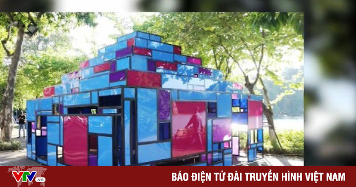 Nghe VietNamNet: Tháo dỡ tác phẩm nghệ thuật tại Hồ Gươm do người dân phóng uế