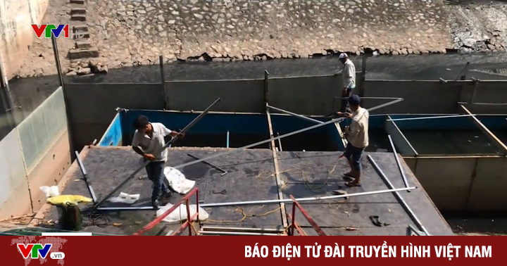 Nghe VietNamNet: Chính thức tháo dỡ hệ thống thí điểm làm sạch sông Tô Lịch