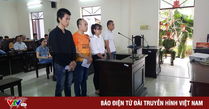 Nghe VietNamNet: Xét xử 4 nhân viên Alibaba chống đối, đập xe đoàn cưỡng chế