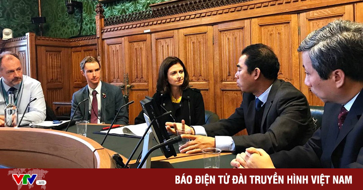 Nghe VietNamNet: Cấp visa miễn phí cho thân nhân nạn nhân người Việt sang Anh