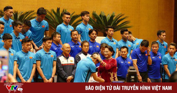 Nghe VietNamNet: Chủ tịch Quốc hội Nguyễn Thị Kim Ngân gửi Thư chúc mừng Đoàn thể thao Việt Nam tham dự SEA Games 30